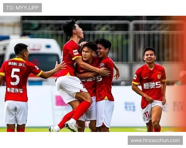 广州足球队在奥运会积分榜上以83分稳居第一名展现强劲实力